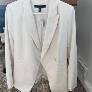 ✨ White House Black Market Blazer – Size 4 (NWT) ✨